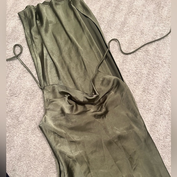 Princess Polly dress - Picture 2 of 3